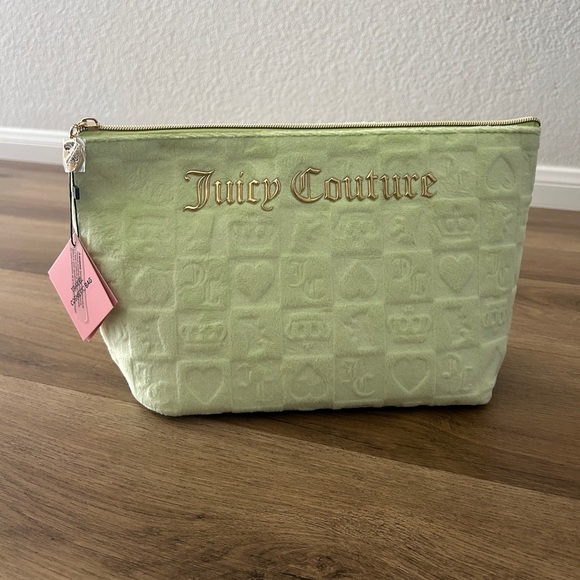 Juicy Couture Embossed Velour Cosmetic Bag,  Exclusive – Pistachio Green, NWT - Picture 1 of 12